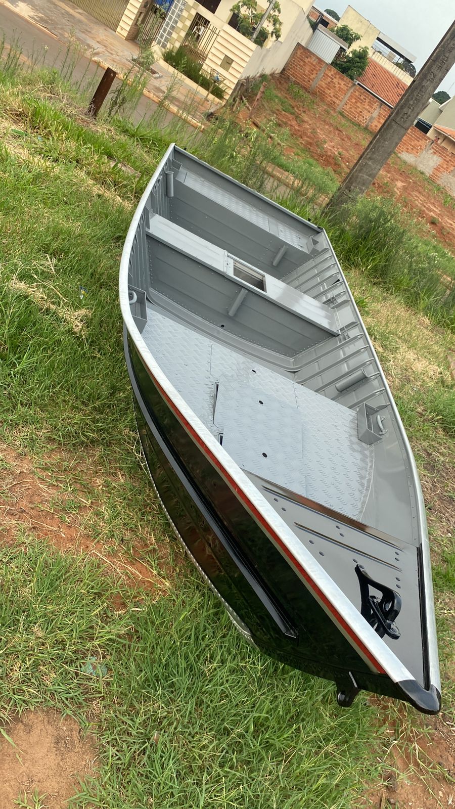 Barco com acabamento premium